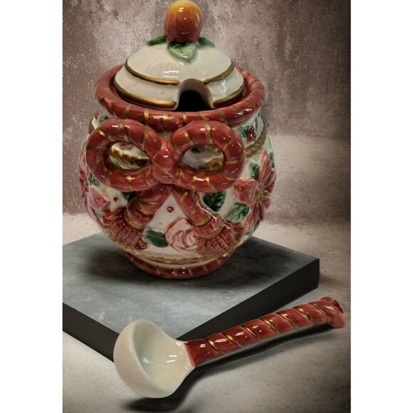 Fitz and Floyd Father Christmas Sugar Bowl with Lid and Spoon and Creamer Set - Picture 4 of 8